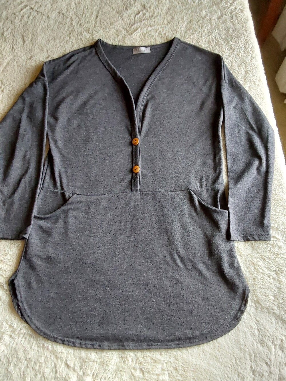 🌺 Frumos Maternity Charcoal Gray Long-Sleeve Henley Tunic